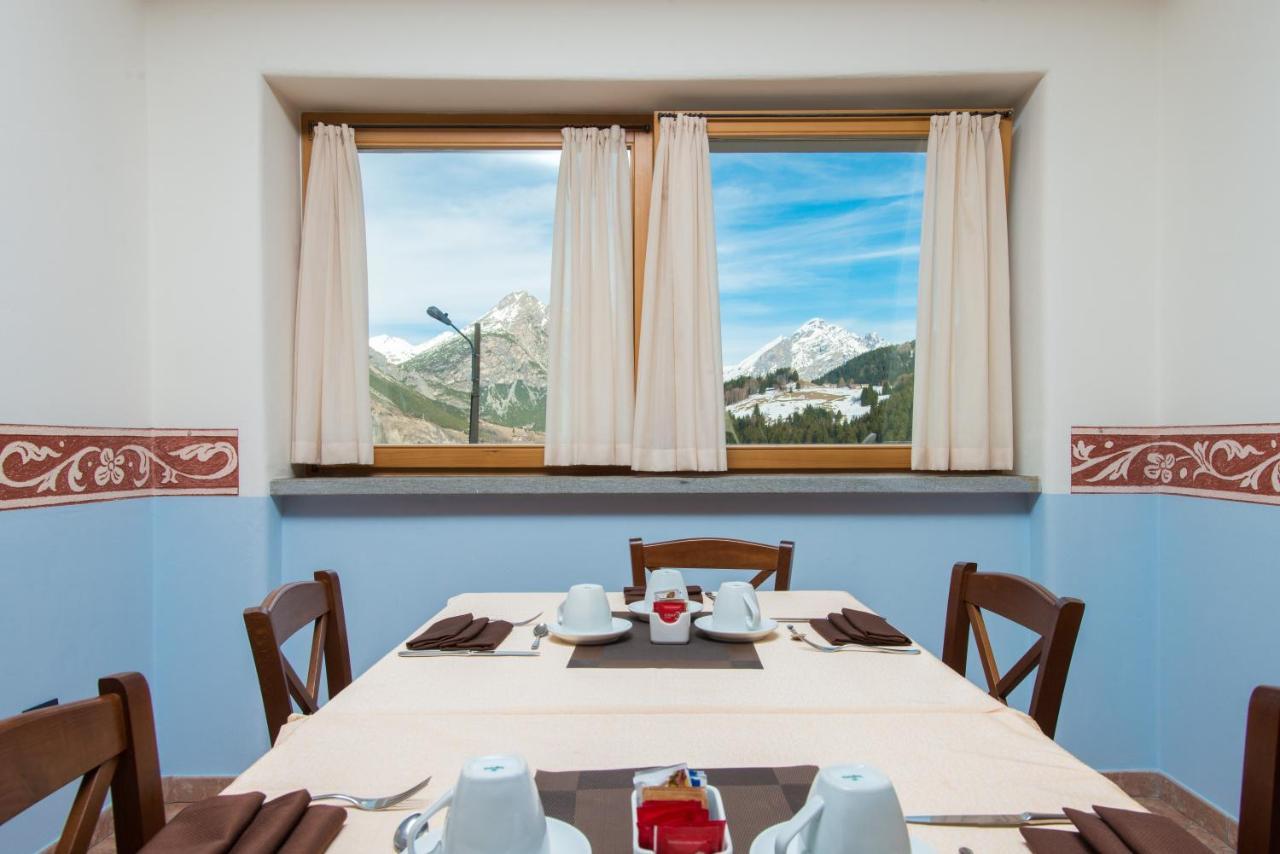 Hotel San Carlo, Tra Bormio E Livigno Isolaccia Dış mekan fotoğraf