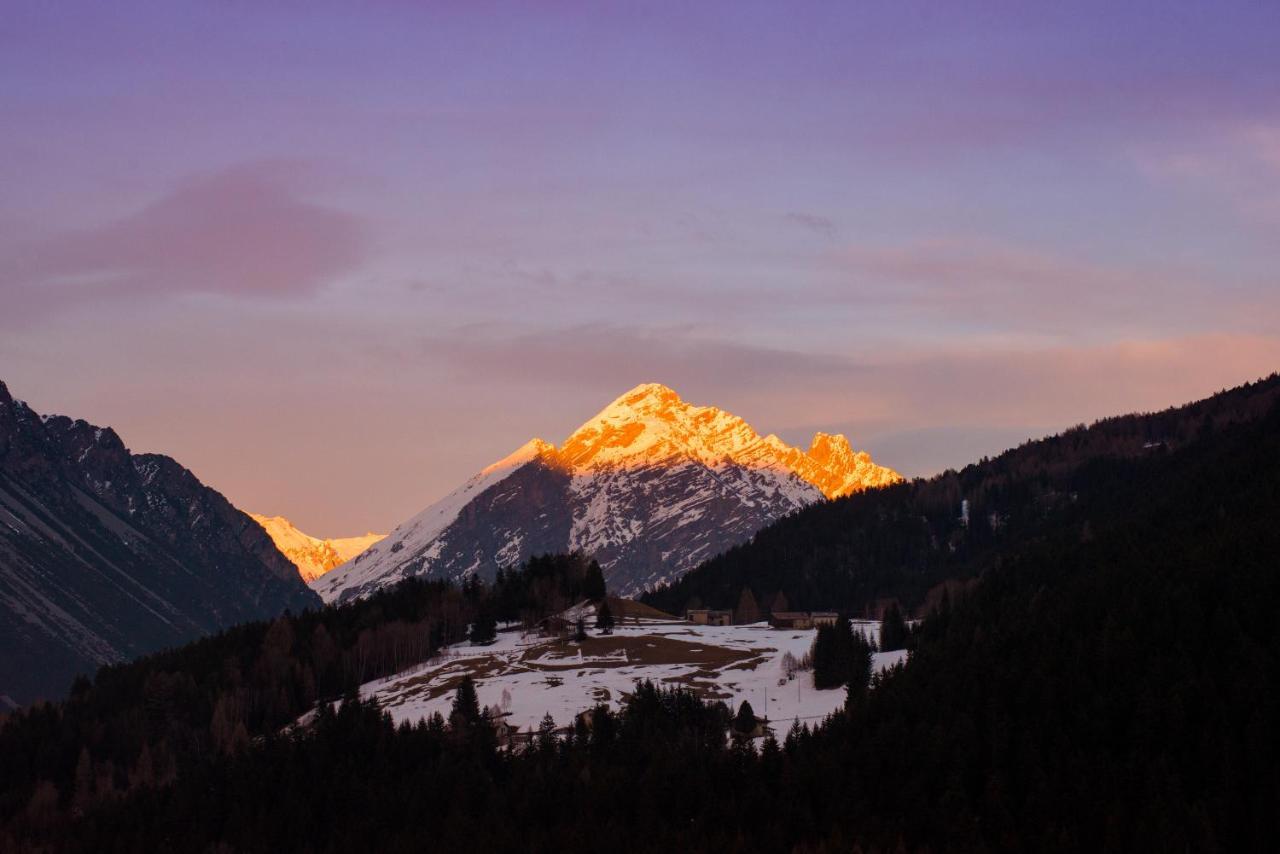 Hotel San Carlo, Tra Bormio E Livigno Isolaccia Dış mekan fotoğraf